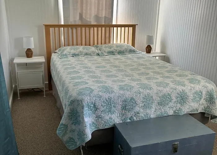 Captain'S Quarters